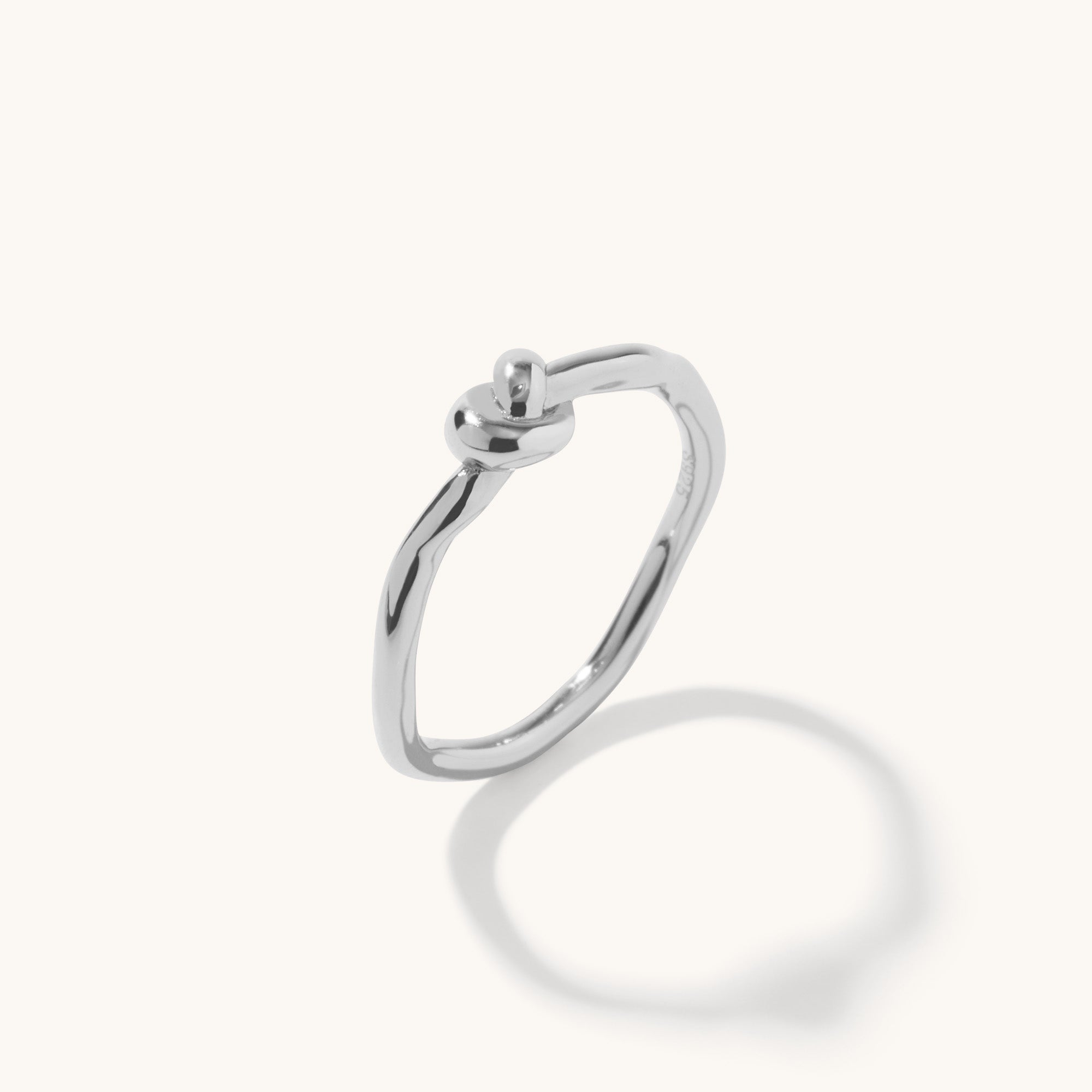 Muru Eternity Knot sormus hopea solmu