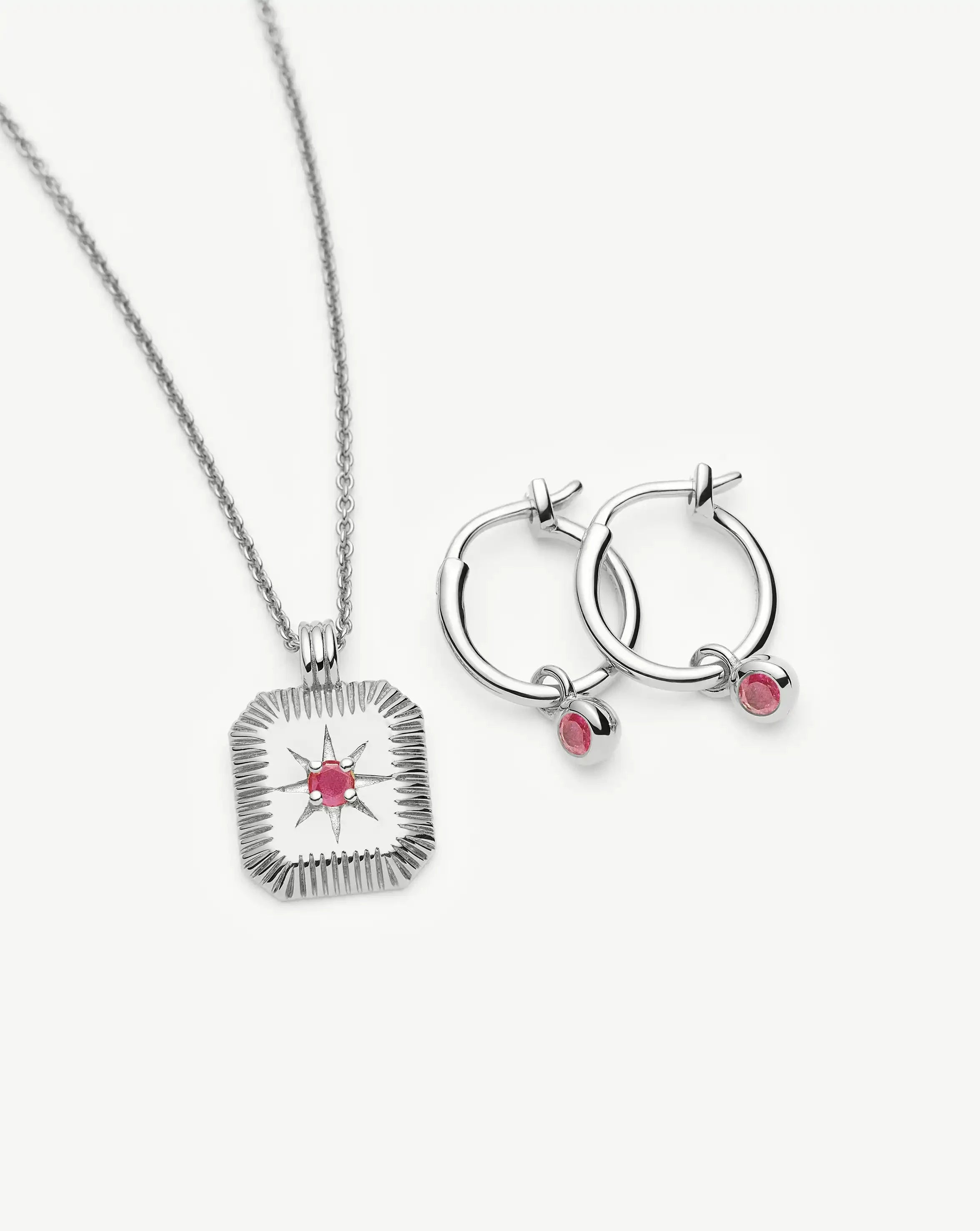 Missoma Meaningful July korusetti rubiini hopea