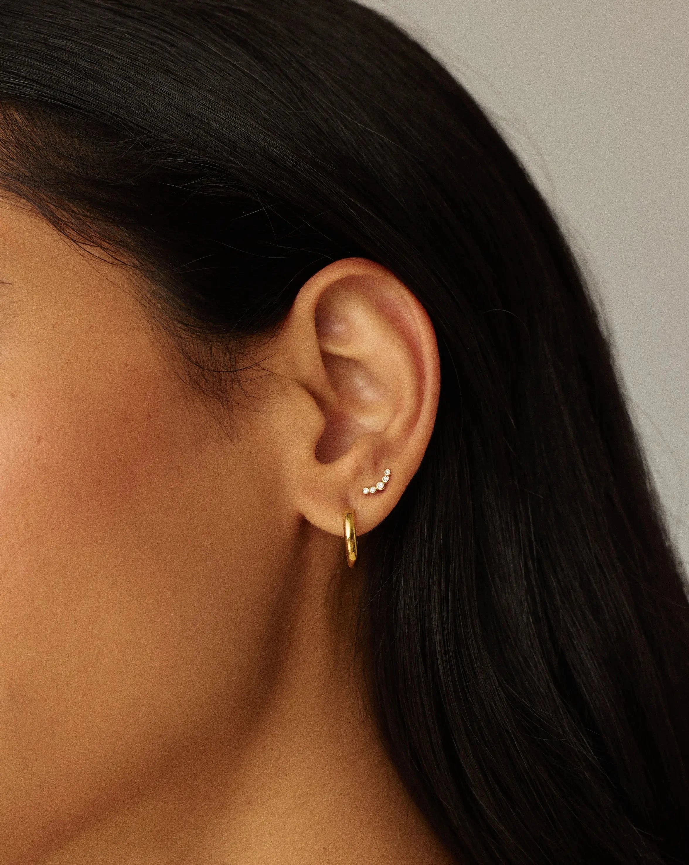 Missoma Diamond Ear Climber korvakoru 9ct kulta timantti