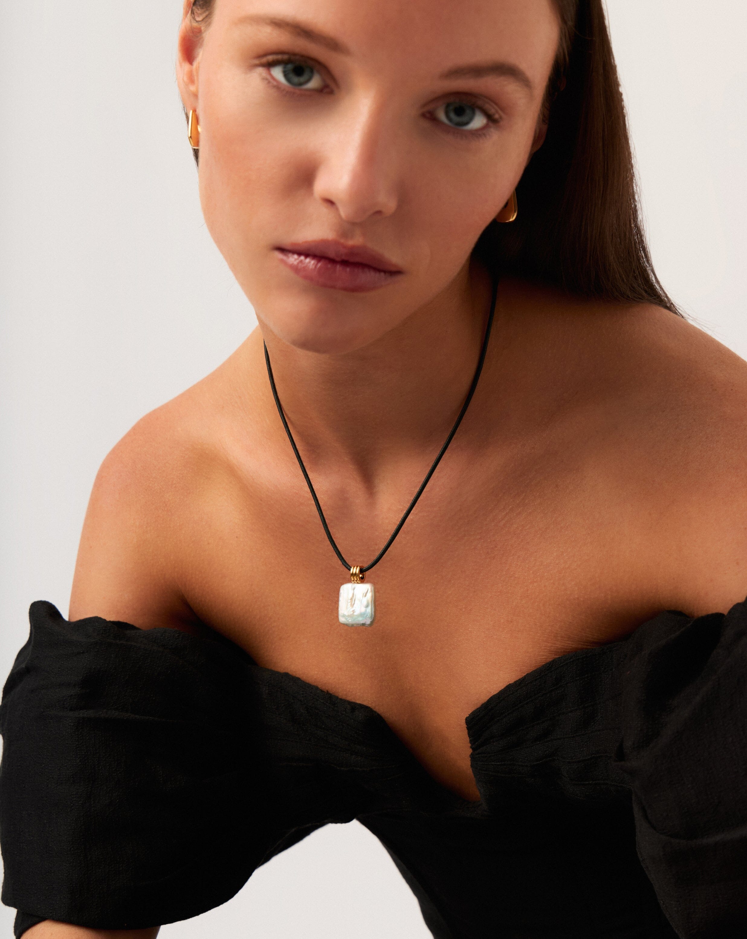 MISSOMA Square Pearl Pendant Cord kaulakoru helmi 102 cm