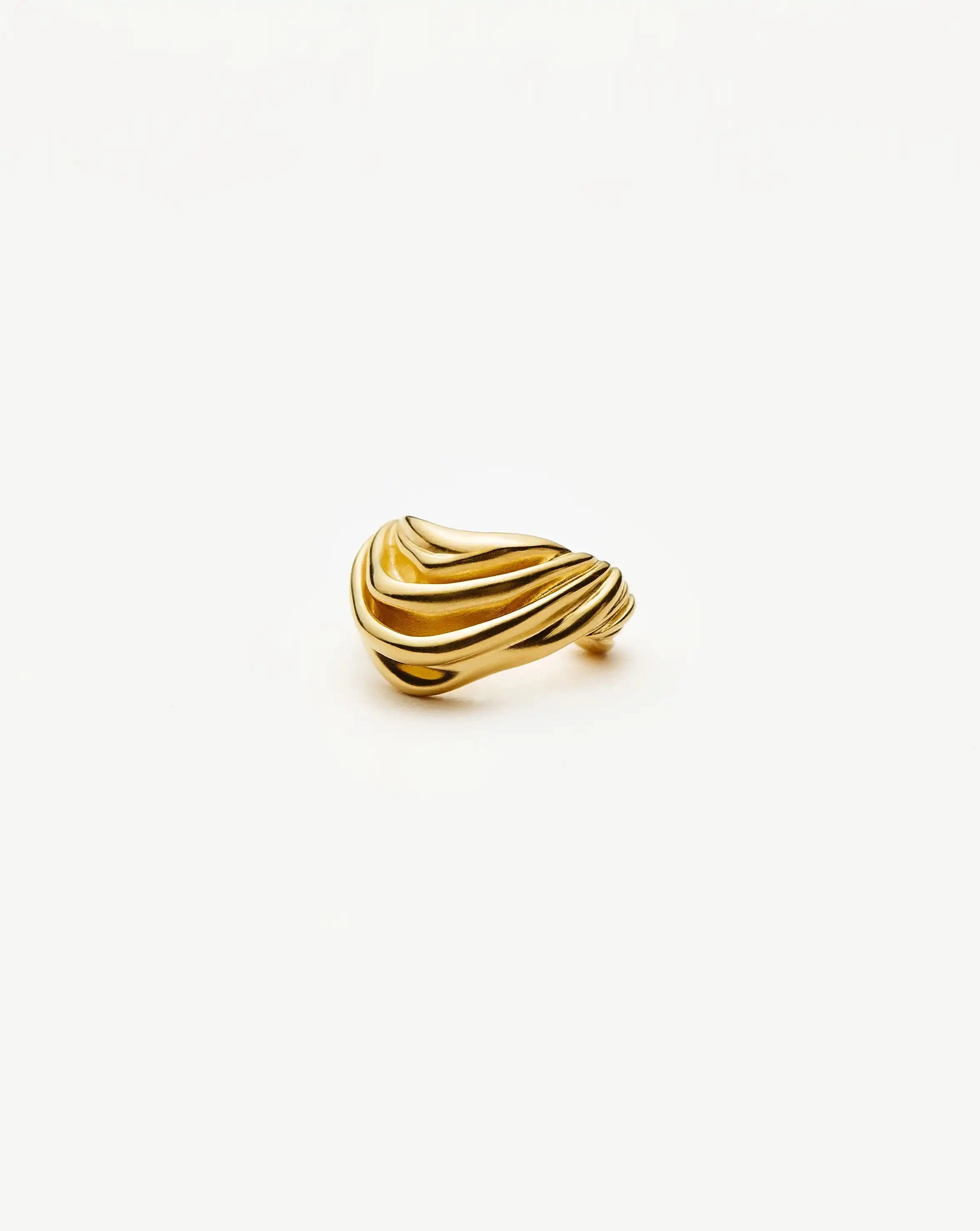 Missoma Markgong Draped Ear Cuff korvakoru kulta