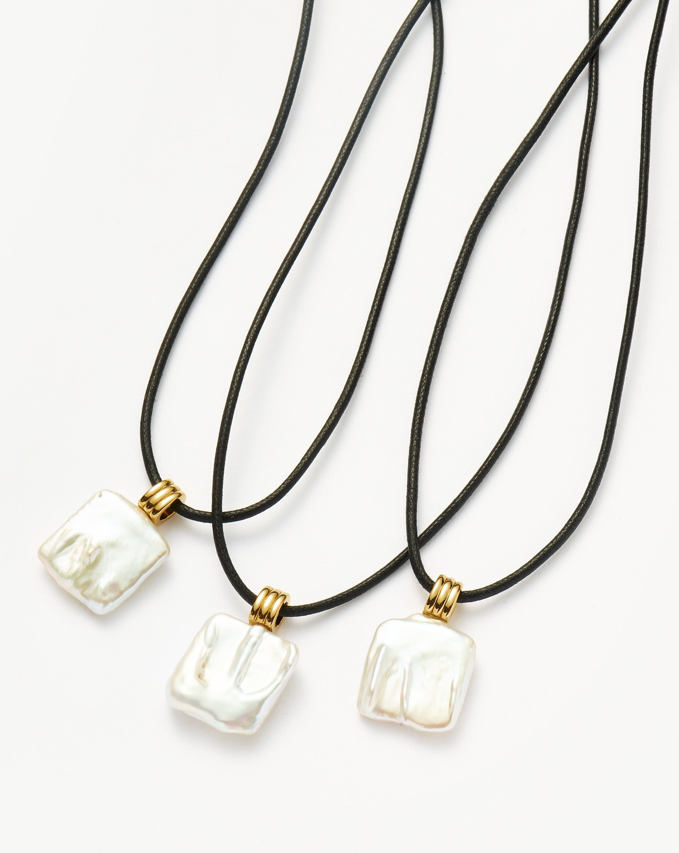 MISSOMA Square Pearl Pendant Cord kaulakoru helmi 102 cm