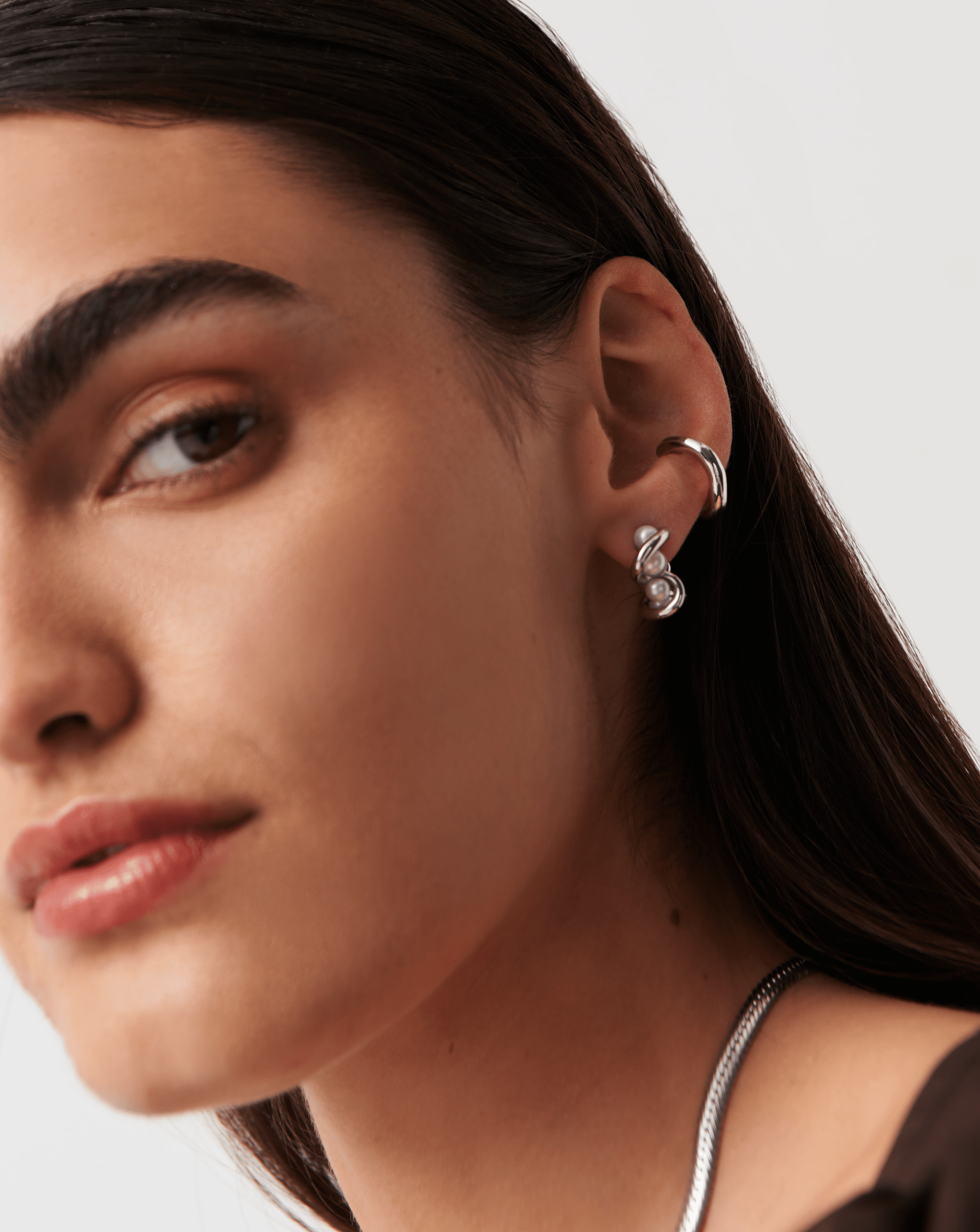 Missoma Molten Ear Cuff korvamansetti hopea