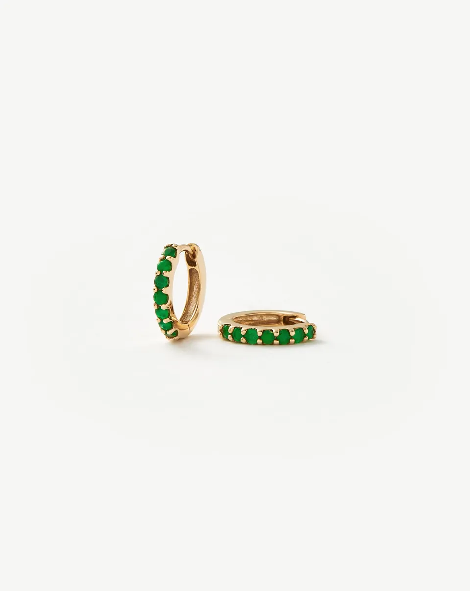 Missoma Emerald Huggies korvakorut smaragdi kulta