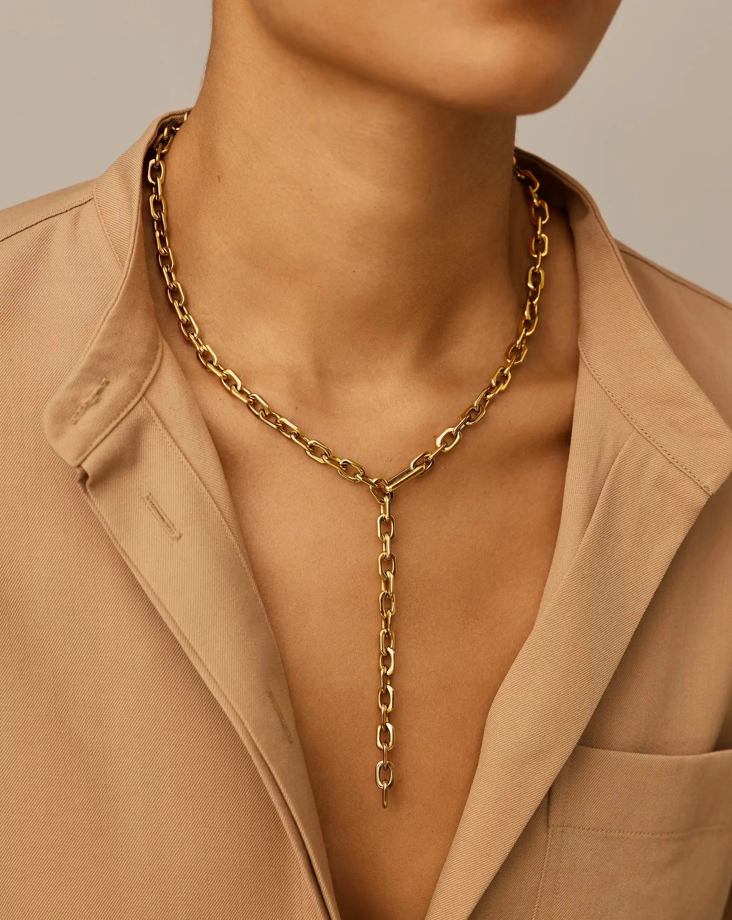 Missoma Square Paperclip Chain kaulakoru kulta 56 cm